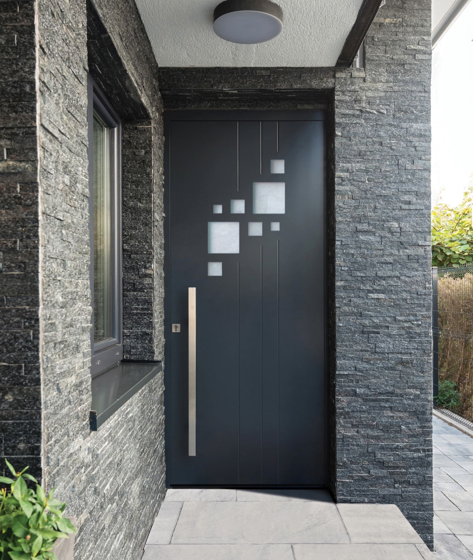 Porte d'entrée en aluminium