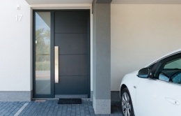 porte d'entrée en acier