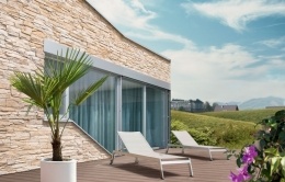 (c)REHAU Aralya ambiance fenetre 2 mountain oak 1892L