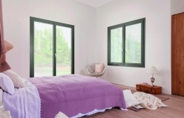 (c)REHAU Raufipro neferia ambiance chambre gris quartz lisse 926L