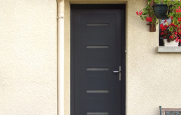 Porte d'entrée en aluminium