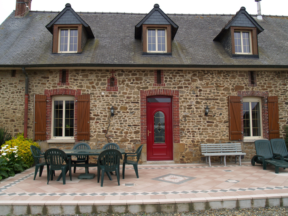 Pose de fen&ecirc;tres par Corv&eacute;e