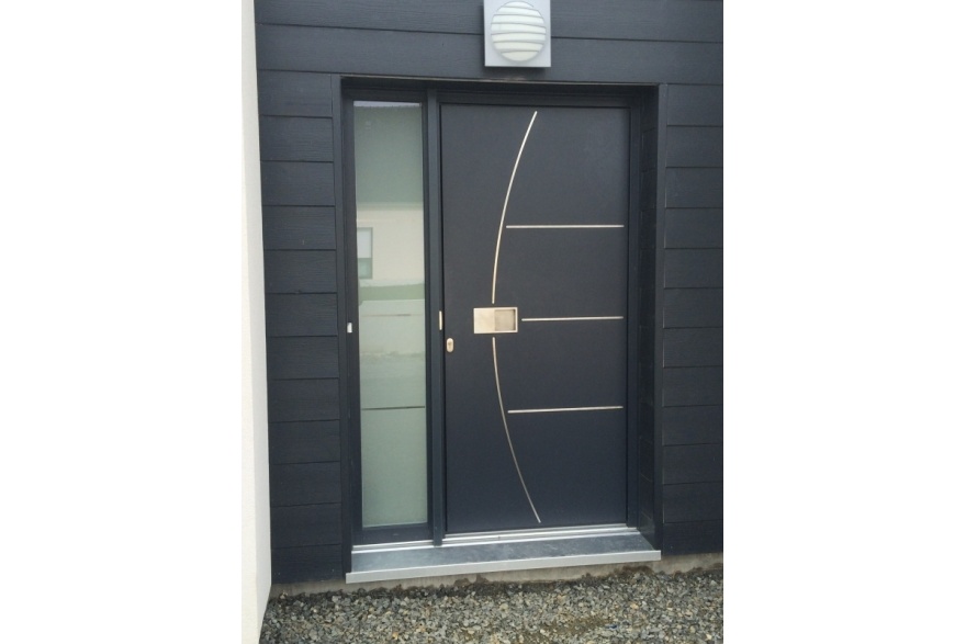 porte d'entrée sur-mesure matériau aluminium